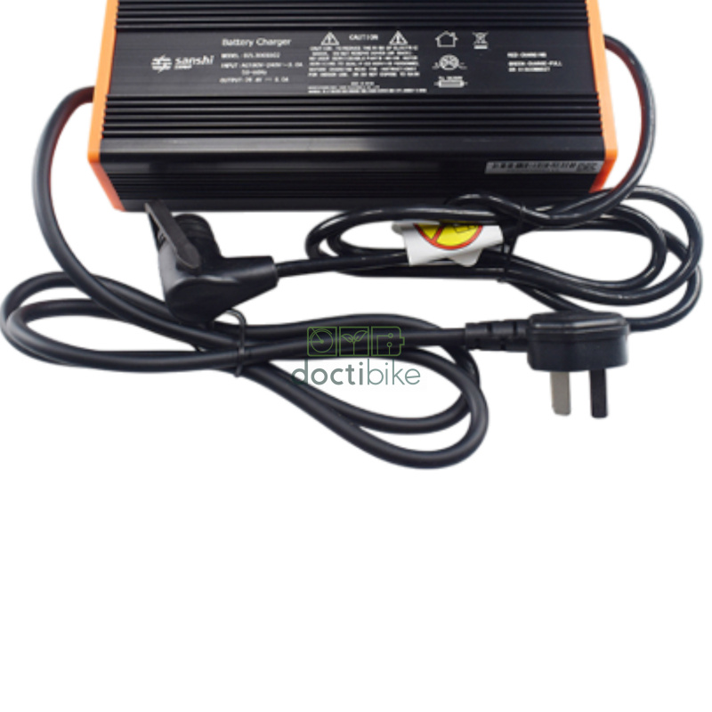 Caricabatterie 24V8Ah per batteria LFP per transpallet EDGE 24V (versione UE)