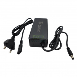 Batterie vélo Giant Energypak 36V 13Ah - Porte-bagages - vue d'ensemble du chargeur et câbles d'alimentation