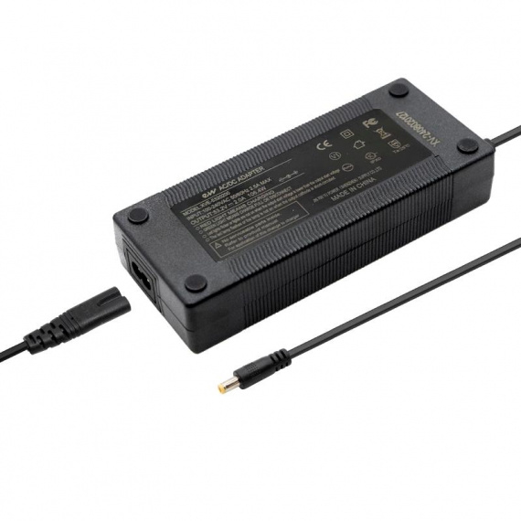 Caricatrice Premium 48V (uscita 54,6v) connettore 2A DC 5,5x2,5mm