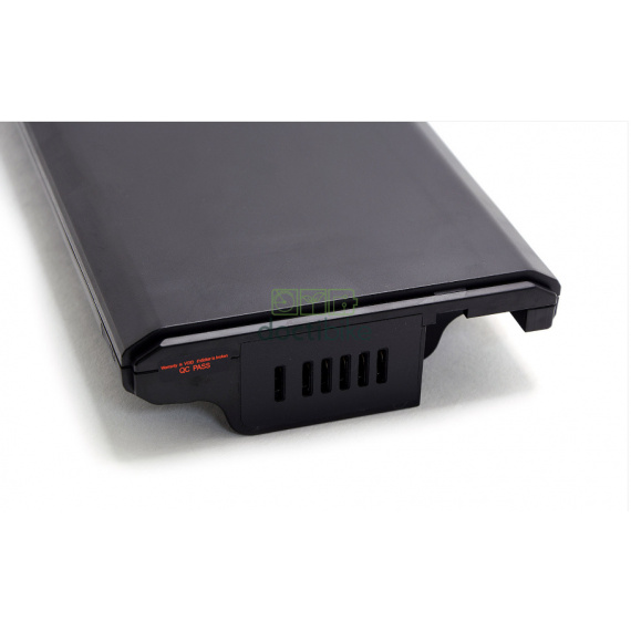 Batterie Phylion 36V 11Ah avec feu arrière SR11 - Porte-bagages - face connecteur de décharge vu de dessus