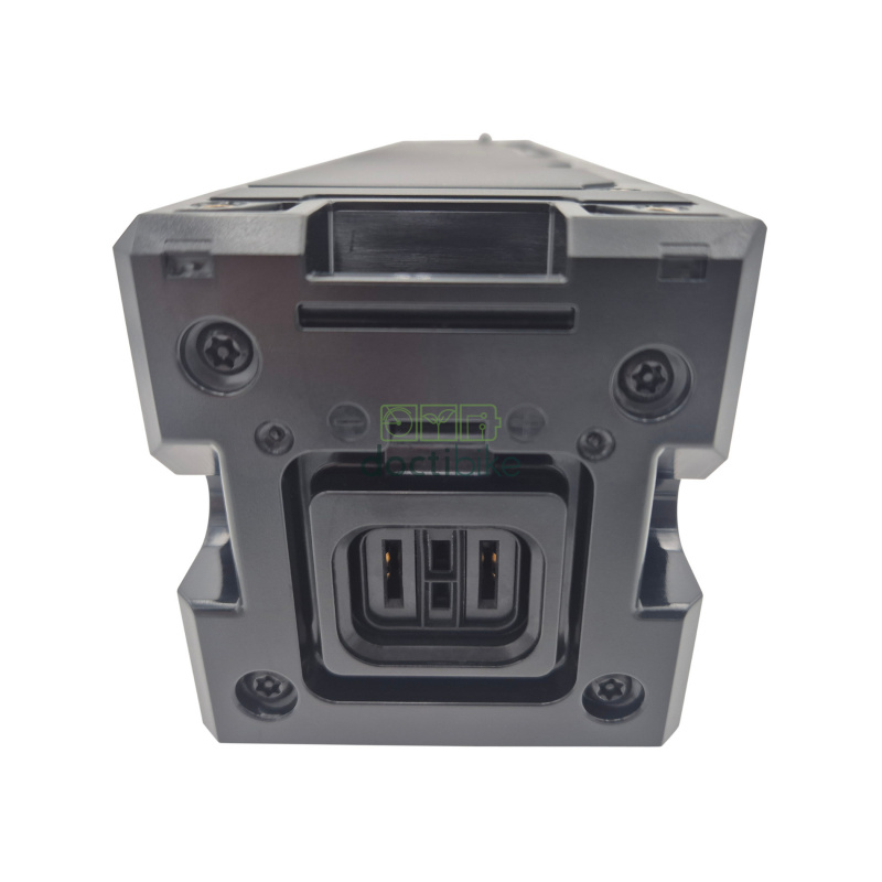 Batterie vélo Shimano Steps E-MTB BT-E8020 36V 14Ah - cadre - vue connecteur de décharge