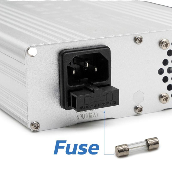 52V oplader (58,8V uitgang) 7A GX16-connector