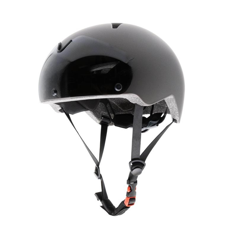 CP03 L grijze helm met achterlicht