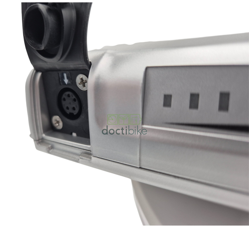 Batterie SF-01 Sparta E500 36V 14Ah grise - vue partielle avec connecteur de charge