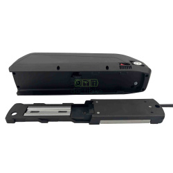 Batterie Hailong G70 48V 20Ah - Embout de décharge Rond - vue côté avec socle