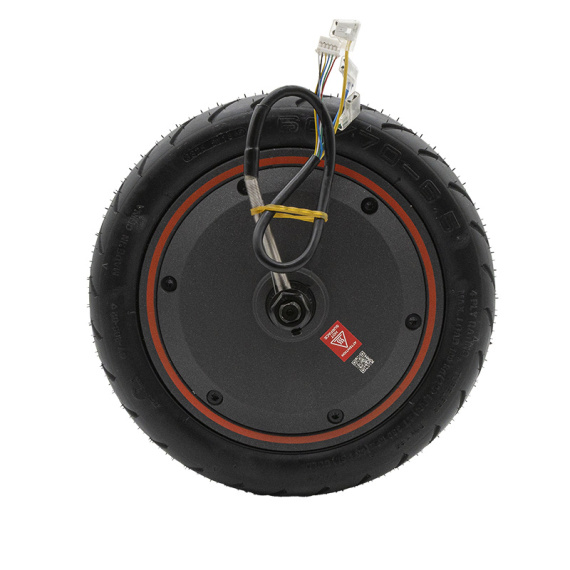 Motor Xiaomi 5 Max con neumático Yuanxing 60/70-6,5 tubeless