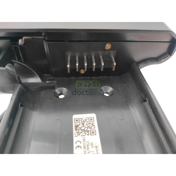 Glissière pour batterie Phylion SR11 avec câble - vue partielle connecteur de décharge