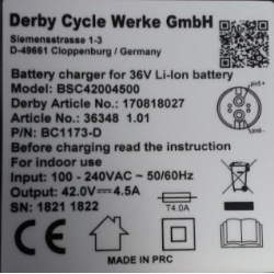 DERBY-Ladegerät 36V 4,5A DERBY-Ladegerät 36V 4,5A