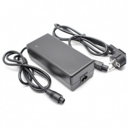 Chargeur Neomouv 42V pour batterie Panasonic 9Ah ou 11Ah Chargeur Neomouv 42V pour batterie Panasonic 9Ah ou 11Ah
