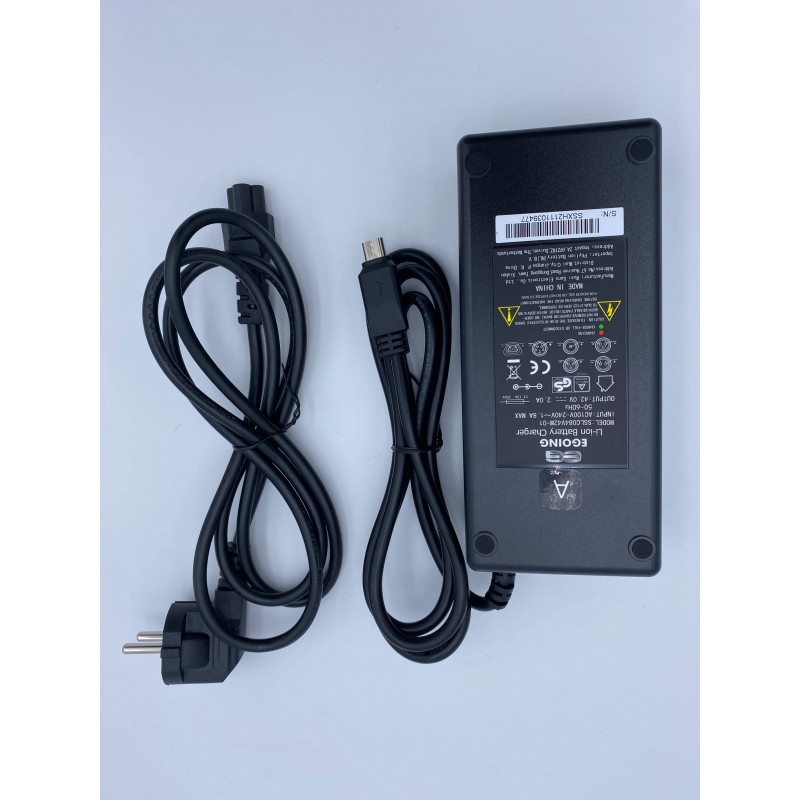 Chargeur pour batterie 36v avec connexion GX12