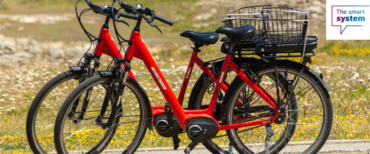Deux vélo équipés du Smart System Bosch